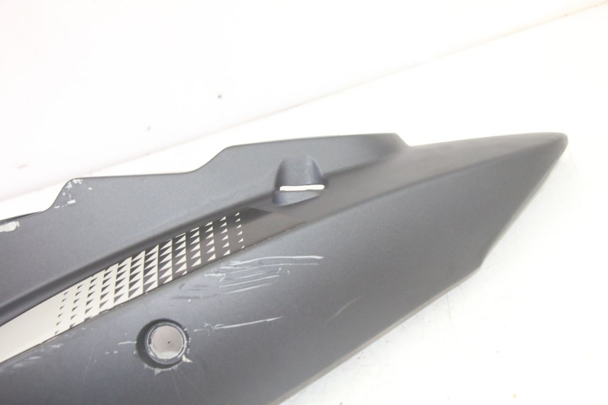 photo de LEWY TYLNY BOK KYMCO AGILITY 4T 50 (2018 - 2022) - Zoom stanu zużycia