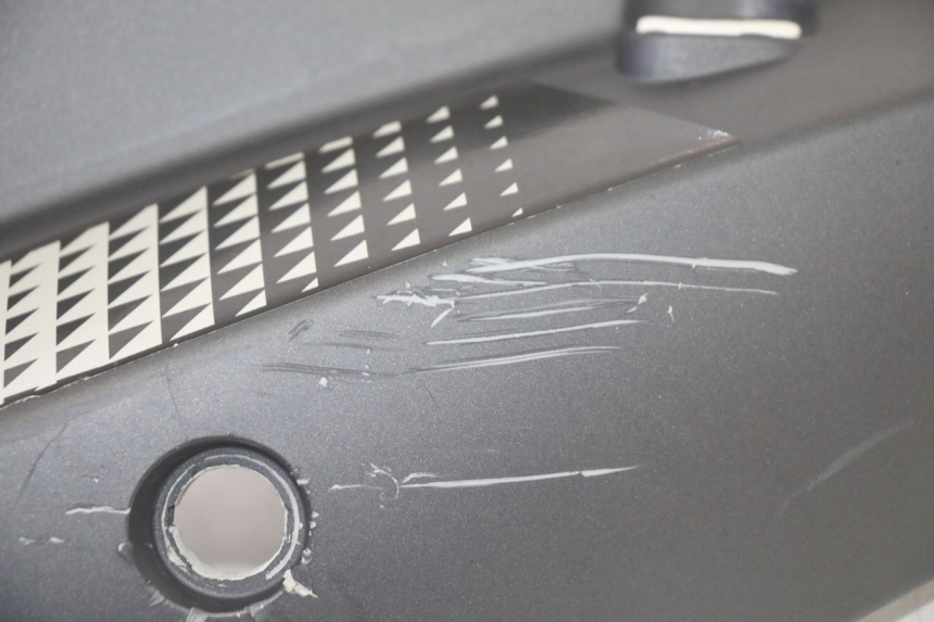 photo de LEWY TYLNY BOK KYMCO AGILITY 4T 50 (2018 - 2022) - Widok ogólny