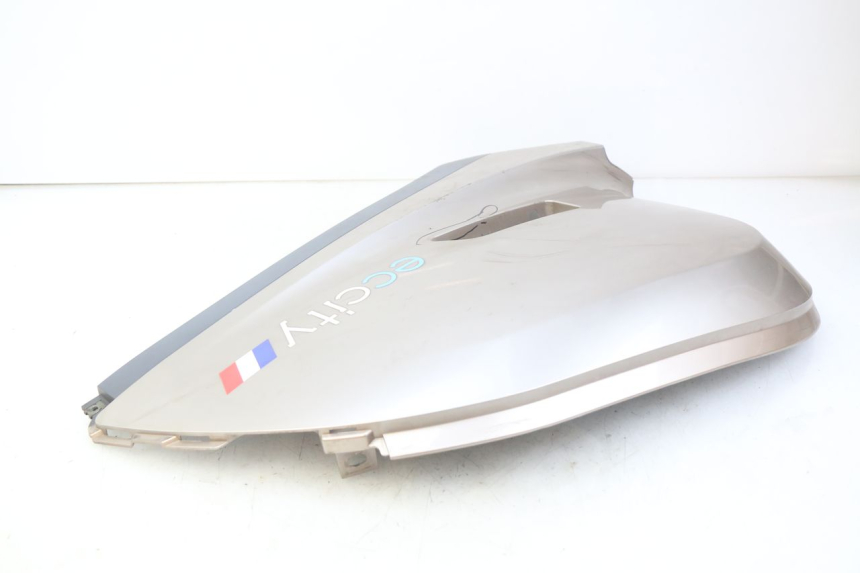 photo de LEWY TYLNY BOK ECCITY ARTELEC 670 1 (2013 - 2017) - Punkty mocowania