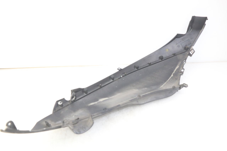 photo de LEWY TYLNY BOK PIAGGIO BEVERLY 125 (2010 - 2015) - Inny kąt widzenia