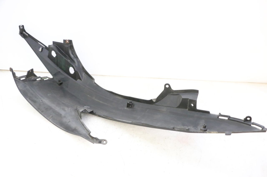 photo de LEWY TYLNY BOK SUZUKI BURGMAN 125 (2007 - 2014) - Stan powierzchni