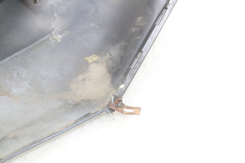 photo de LEWY TYLNY BOK BMW C1 125 (2000 - 2003) - Szczegół części