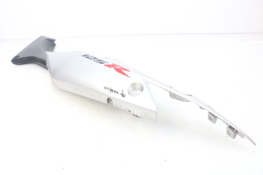 photo de LEWY TYLNY BOK HONDA CBR R 125 (2003 - 2006) - Punkty mocowania