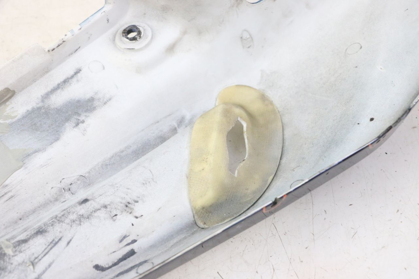 photo de LEWY TYLNY BOK HONDA CBR RR FIREBLADE 900 (1992 - 1994) - Szczegół części