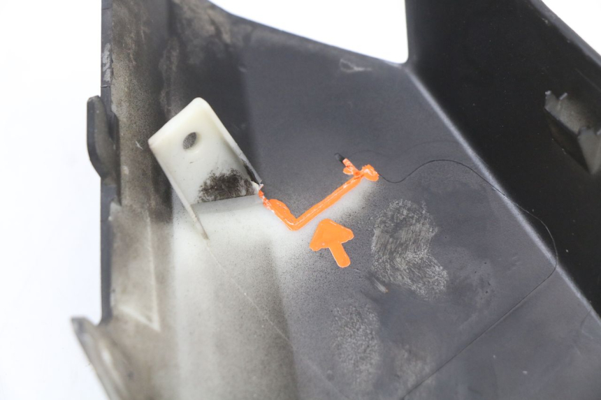 photo de LEWY TYLNY BOK LONGJIA EASY MAX 125 (2020 - 2024) - Stan powierzchni