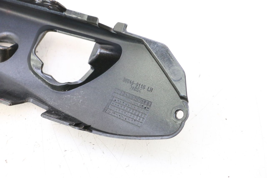 photo de LEWY TYLNY BOK KAWASAKI ER-6 ER6 F ABS 650 (2012 - 2016) - Zbliżenie techniczne
