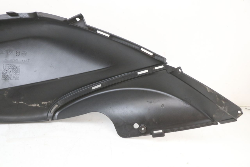 photo de LEWY TYLNY BOK PIAGGIO FLY 2T 50 (2004 - 2017) - Stan powierzchni