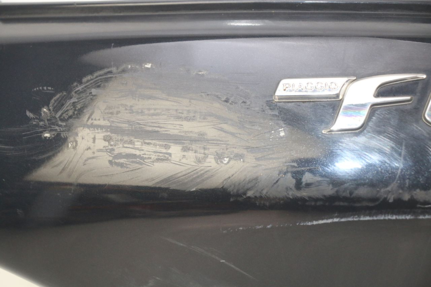 photo de LEWY TYLNY BOK PIAGGIO FLY 4T 50 (2013 - 2017) - Stan powierzchni