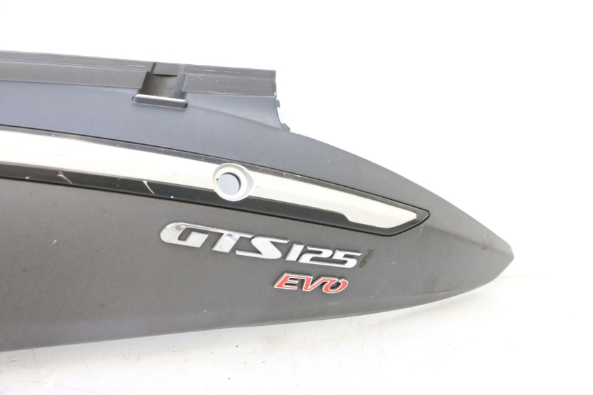 photo de LEWY TYLNY BOK SYM GTS EVO 125 (2009 - 2013) - Zoom stanu zużycia
