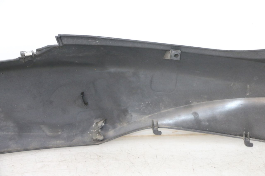 photo de LEWY TYLNY BOK HONDA PCX (JF57/JF64) 125 (2014 - 2018) - Zbliżenie techniczne