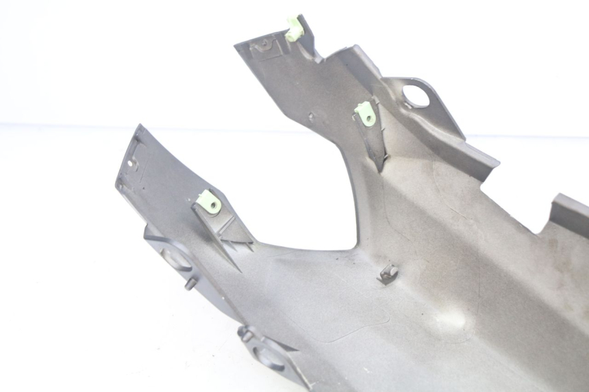 photo de LEWY TYLNY BOK PEUGEOT KISBEE 2T 50 (2010 - 2017) - Zbliżenie techniczne