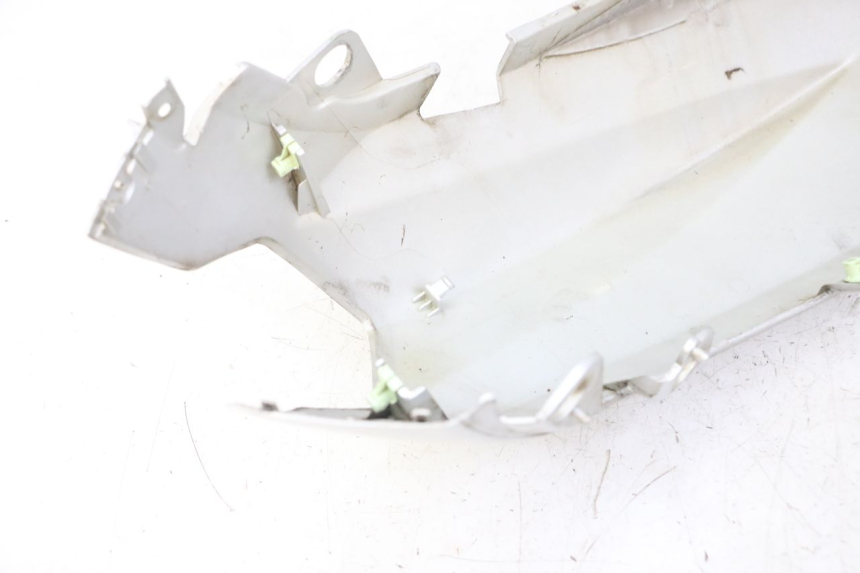 photo de LEWY TYLNY BOK PEUGEOT KISBEE 2T 50 (2018 - 2022) - Zoom stanu zużycia