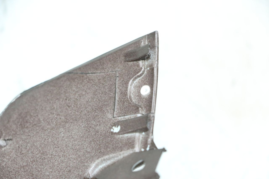 photo de LEWY TYLNY BOK PEUGEOT KISBEE 2T 50 (2010 - 2017) - Szczegół części