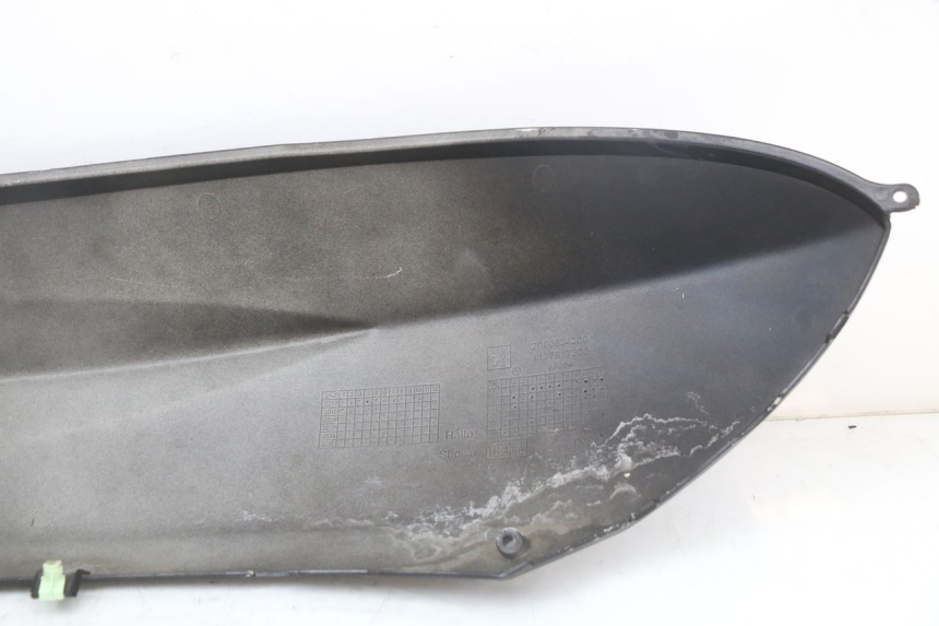 photo de LEWY TYLNY BOK PEUGEOT KISBEE 4T 50 (2018 - 2022) - Punkty mocowania