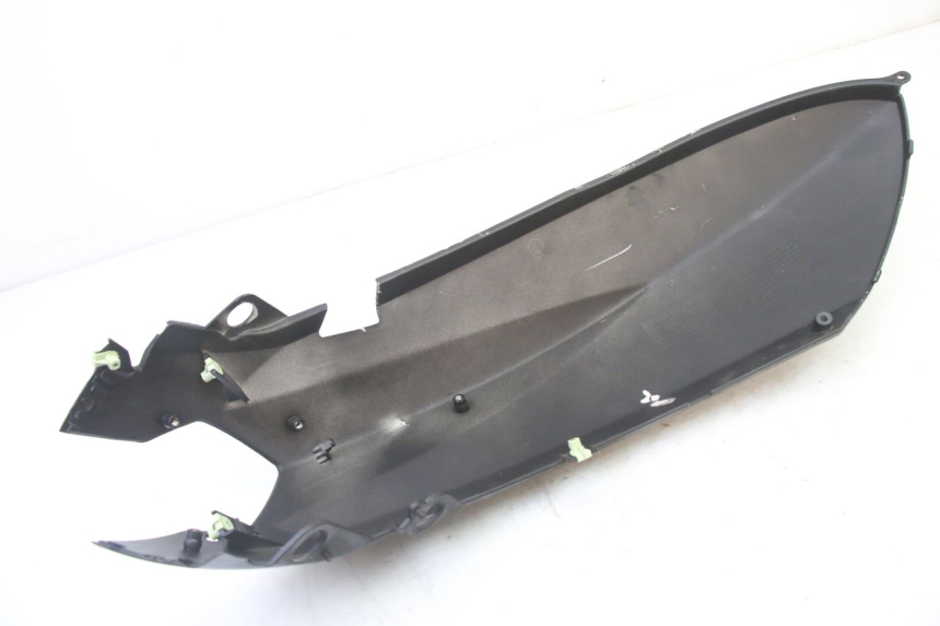 photo de LEWY TYLNY BOK PEUGEOT KISBEE 4T 50 (2018 - 2022) - Widok ogólny