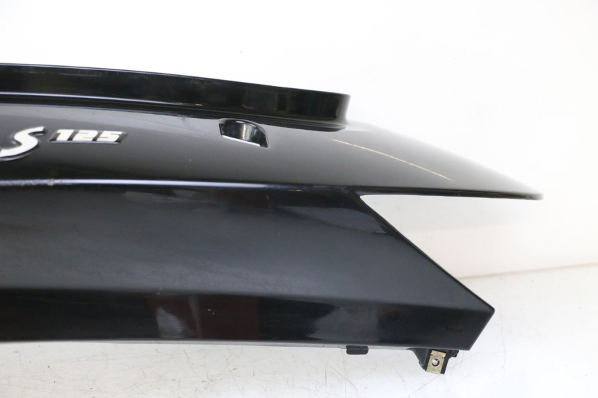 photo de LEWY TYLNY BOK KYMCO PEOPLE S 125 (2000 - 2008) - Widok z bliska