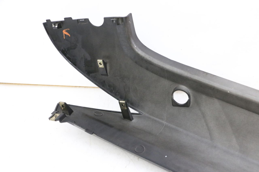 photo de LEWY TYLNY BOK KYMCO PEOPLE S 125 (2000 - 2008) - Inny kąt widzenia