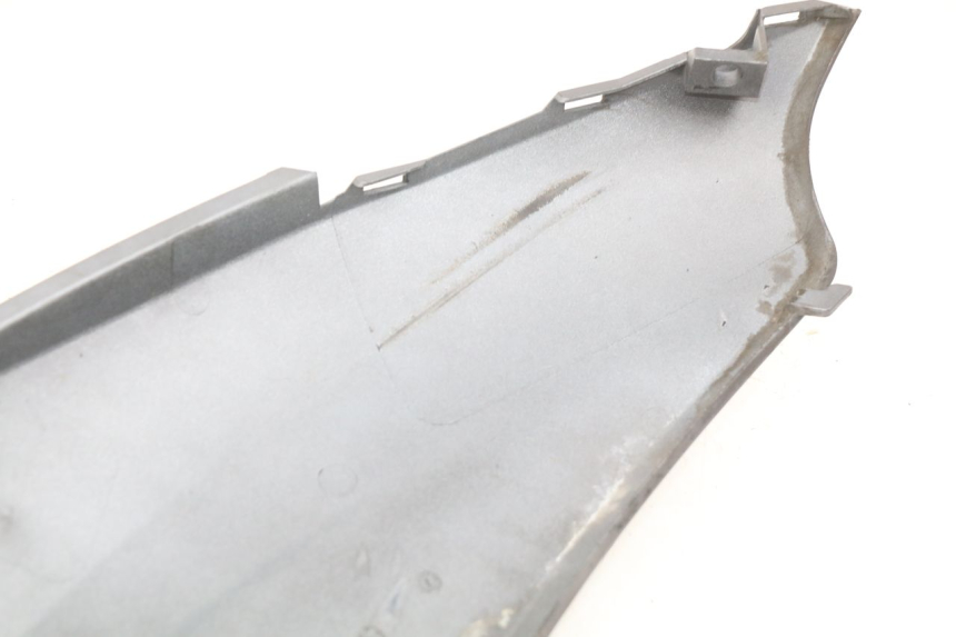 photo de LEWY TYLNY BOK PIAGGIO LIBERTY IGET S 125 (2016 - 2020) - Szczegół części