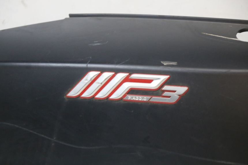 photo de LEWY TYLNY BOK PIAGGIO MP3 HPE 350 (2018 - 2020) - Inny kąt widzenia