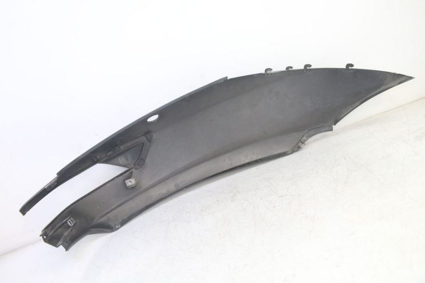 photo de LEWY TYLNY BOK PIAGGIO MP3 HPE 350 (2018 - 2020) - Punkty mocowania