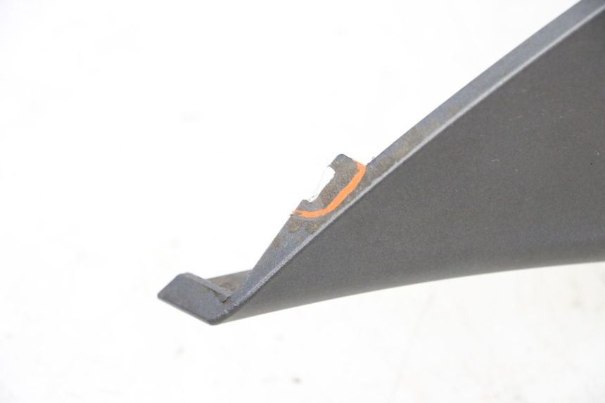 photo de LEWY TYLNY BOK PIAGGIO MP3 500 (2016 - 2018) - Zbliżenie komponentów