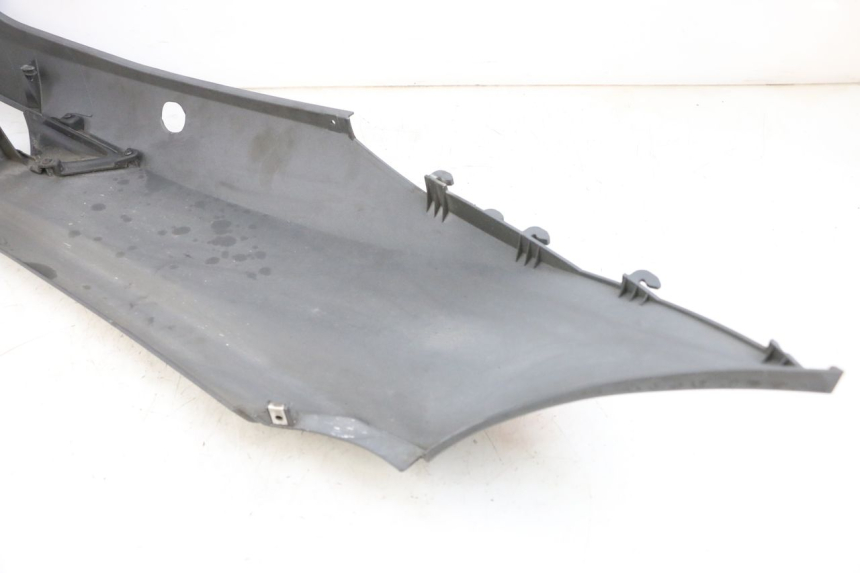 photo de LEWY TYLNY BOK PIAGGIO MP3 500 (2016 - 2018) - Zoom stanu zużycia