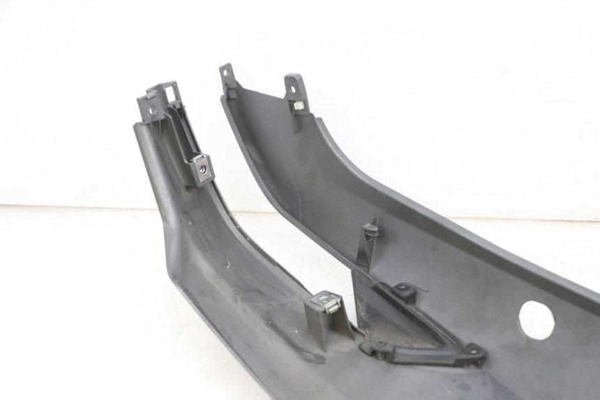 photo de LEWY TYLNY BOK PIAGGIO MP3 500 (2016 - 2018) - Inny kąt widzenia