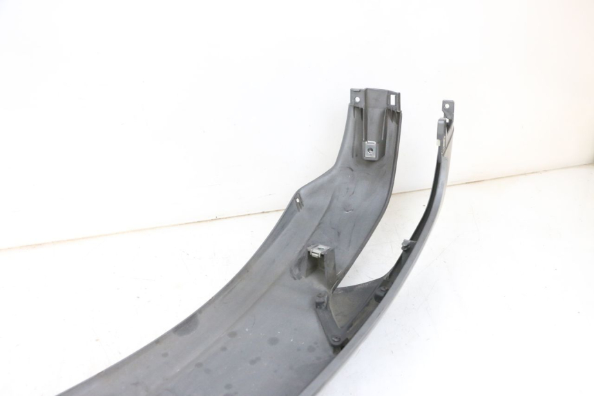 photo de LEWY TYLNY BOK PIAGGIO MP3 500 (2016 - 2018) - Zbliżenie techniczne