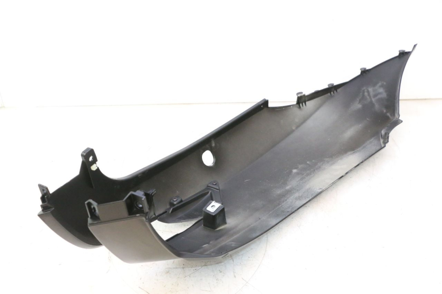 photo de LEWY TYLNY BOK PIAGGIO MP3 500 (2016 - 2018) - Oznaczenia i referencje