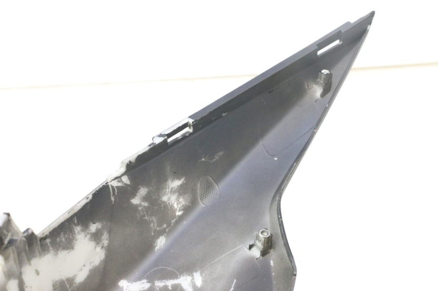 photo de LEWY TYLNY BOK PIAGGIO NEW TYPHOON 50 (2018 - 2021) - Zbliżenie komponentów