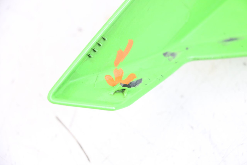 photo de LEWY TYLNY BOK KAWASAKI NINJA 400 (2018 - 2023) - Zoom stanu zużycia