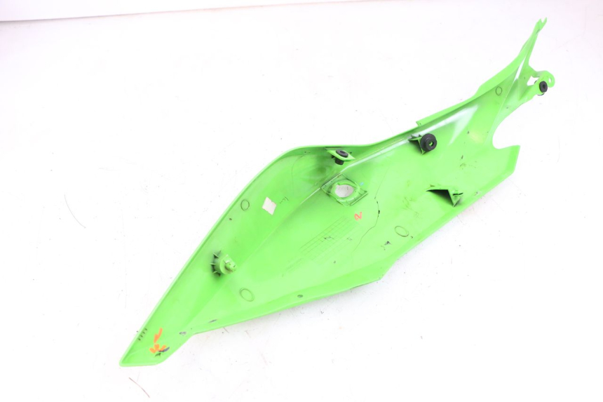 photo de LEWY TYLNY BOK KAWASAKI NINJA 400 (2018 - 2023) - Inny kąt widzenia