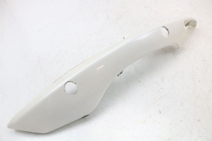 photo de LEWY TYLNY BOK MOTO GUZZI NORGE 8V GT 1200 (2011 - 2016) - Inny kąt widzenia