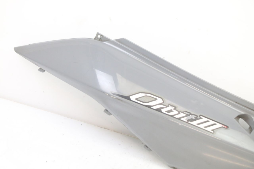 photo de LEWY TYLNY BOK SYM ORBIT III 3 4T 50 (2021 - 2025) - Szczegół części