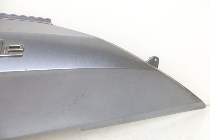 photo de LEWY TYLNY BOK PEUGEOT BELVILLE 125 (2017 - 2021) - Zbliżenie komponentów