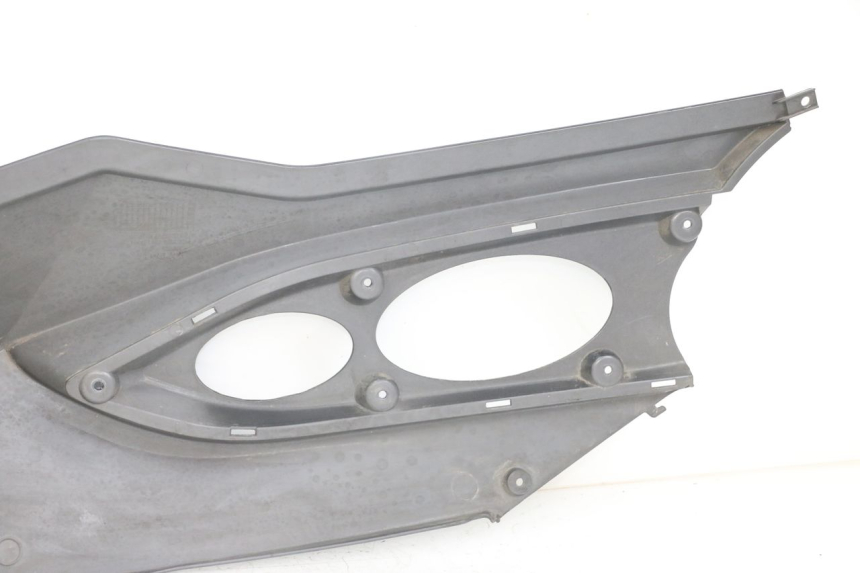 photo de LEWY TYLNY BOK DAELIM S3 125 (2010 - 2017) - Punkty mocowania