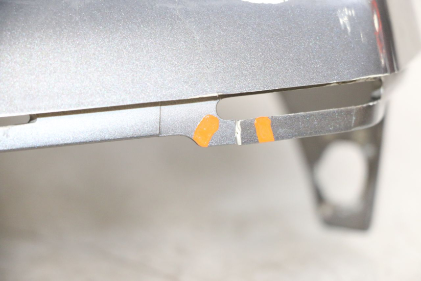 photo de LEWY TYLNY BOK PEUGEOT SATELIS 125 (2013 - 2018) - Zbliżenie komponentów