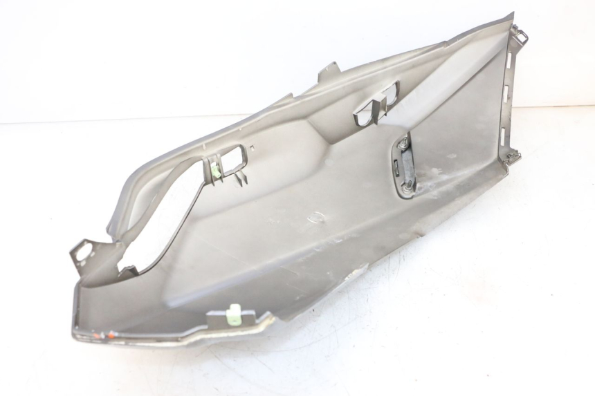 photo de LEWY TYLNY BOK PEUGEOT SATELIS 125 (2013 - 2018) - Widok ogólny