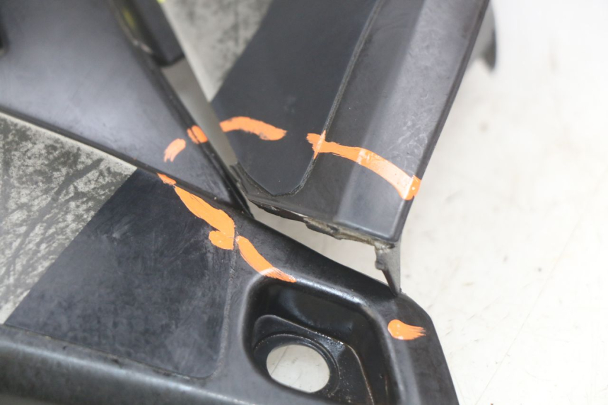 photo de LEWY TYLNY BOK SHERCO SM-R 50 (2018 - 2021) - Punkty mocowania