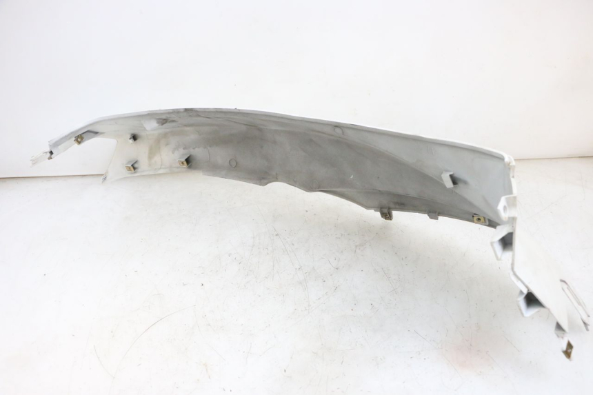 photo de LEWY TYLNY BOK PEUGEOT TWEET PRO EFI 4T 50 (2021 - 2022) - Szczegóły charakterystyczne