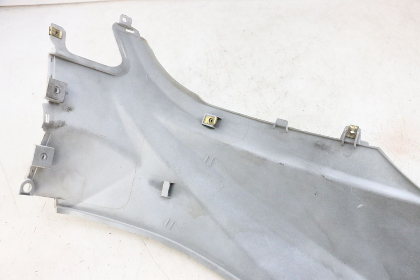 photo de LEWY TYLNY BOK PEUGEOT TWEET PRO EFI 4T 50 (2021 - 2022) - Widok ogólny