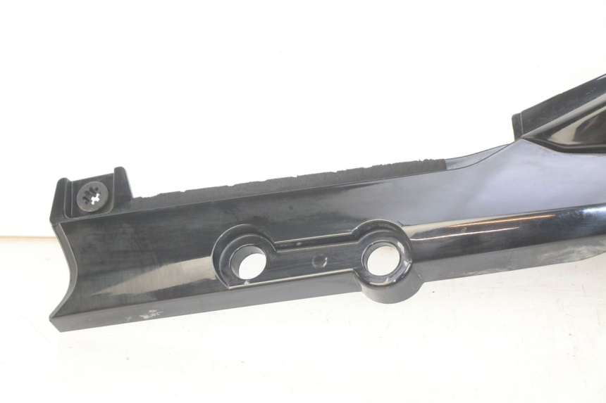 photo de LEWY TYLNY BOK SYM WOLF SB 125 (2011 - 2018) - Punkty mocowania