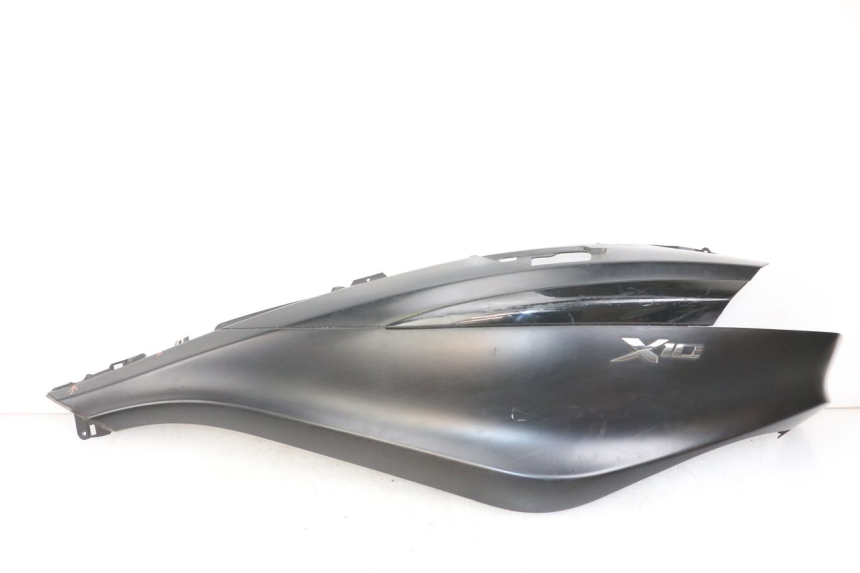 photo de LEWY TYLNY BOK PIAGGIO X10 125 (2012 - 2017) - Widok główny