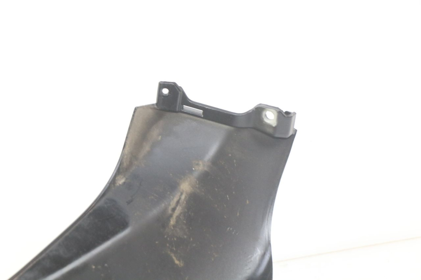 photo de LEWY TYLNY BOK PIAGGIO XEVO - X EVO 125 (2007 - 2017) - Zoom stanu zużycia