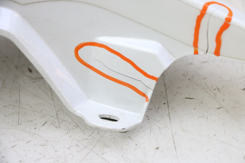 photo de LEWY TYLNY BOK YAMAHA XJ6 ABS 600 (2008 - 2016) - Szczegóły charakterystyczne