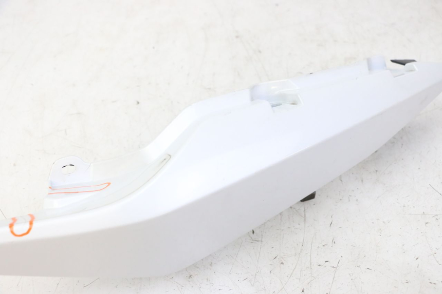 photo de LEWY TYLNY BOK YAMAHA XJ6 ABS 600 (2008 - 2016) - Zbliżenie komponentów