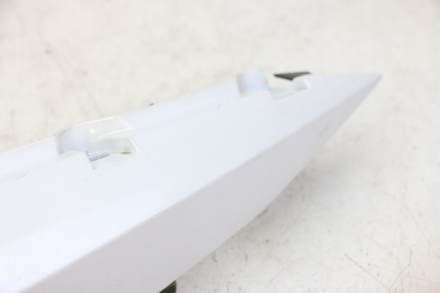 photo de LEWY TYLNY BOK YAMAHA XJ6 ABS 600 (2008 - 2016) - Widok z bliska