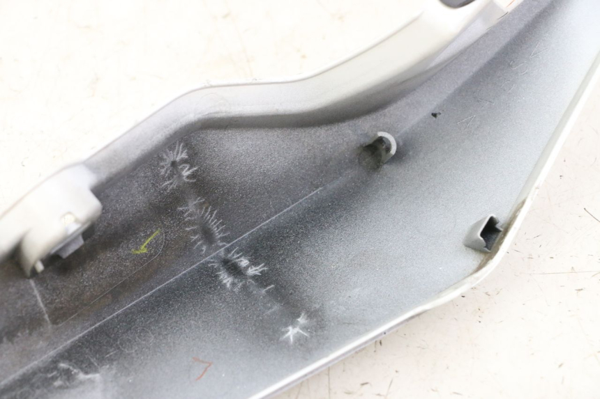 photo de LEWY TYLNY BOK YAMAHA XJ6 ABS 600 (2008 - 2016) - Zoom stanu zużycia