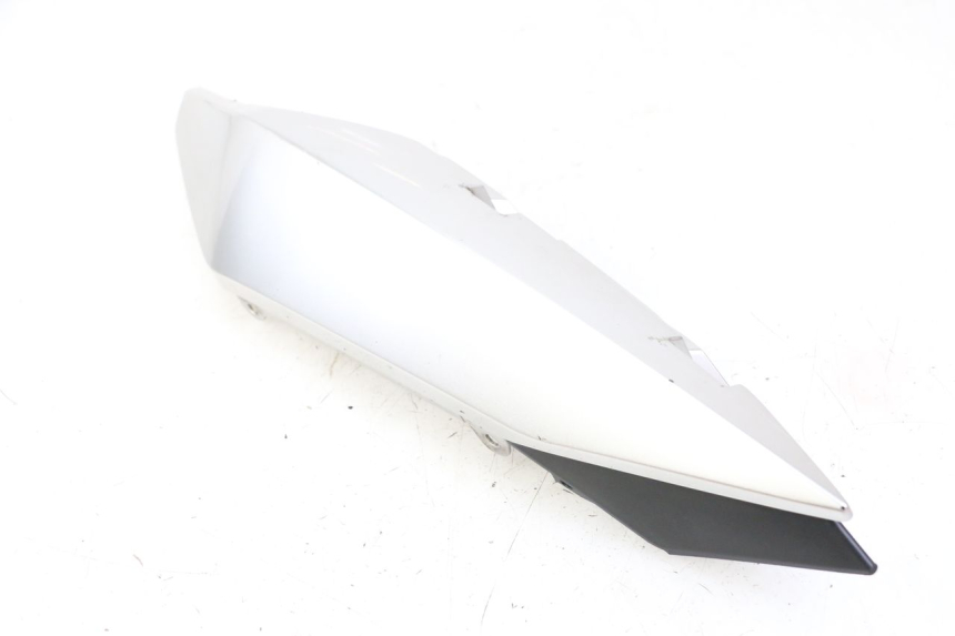 photo de LEWY TYLNY BOK YAMAHA XJ6 600 (2008 - 2016) - Szczegół części