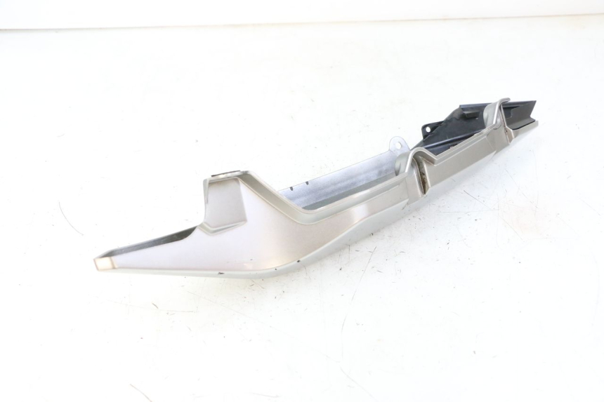 photo de LEWY TYLNY BOK YAMAHA XJ6 600 (2008 - 2016) - Inny kąt widzenia